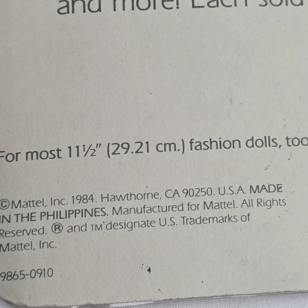 Barbie Fashion Extras 1984 Mattel Fur Shaw And Purse NOS Unopened  For 11.5